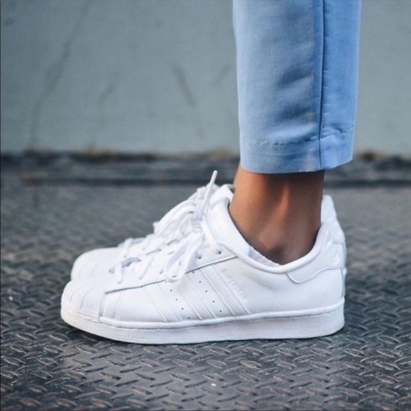 Adidas's originals superstar all white size 7 women's - Picture 9 of 11
